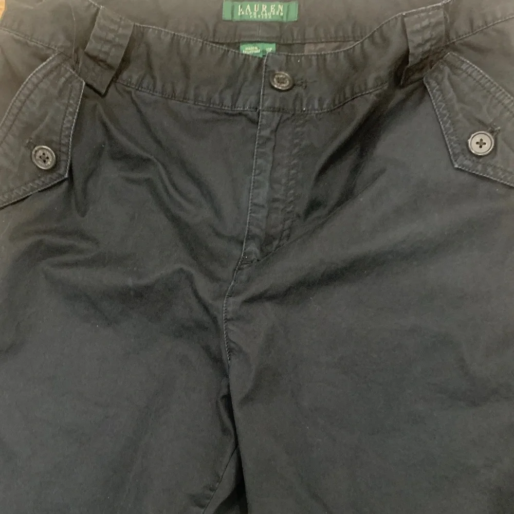 LAUREN RALPH LAUREN Black Cargo Shorts Petite - Picture 2 of 6